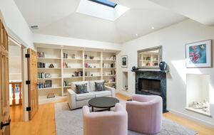 Luxury Wine Country Retreat Surrounded by Oaks & Open Skies - Sonoma, California