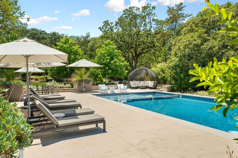 Luxury Wine Country Retreat Surrounded by Oaks & Open Skies - Sonoma, California