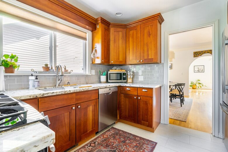 Modern Comfort in a Classic Beacon Hill Home - Seattle, Washington