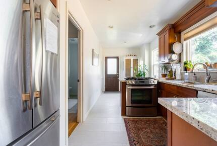 Modern Comfort in a Classic Beacon Hill Home - Seattle, Washington