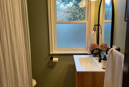 Modern Comfort in a Classic Beacon Hill Home - Seattle, Washington