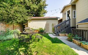 Modern Comfort in a Classic Beacon Hill Home - Seattle, Washington