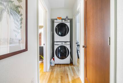 Modern Comfort in a Classic Beacon Hill Home - Seattle, Washington