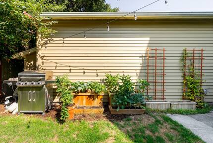 Modern Comfort in a Classic Beacon Hill Home - Seattle, Washington