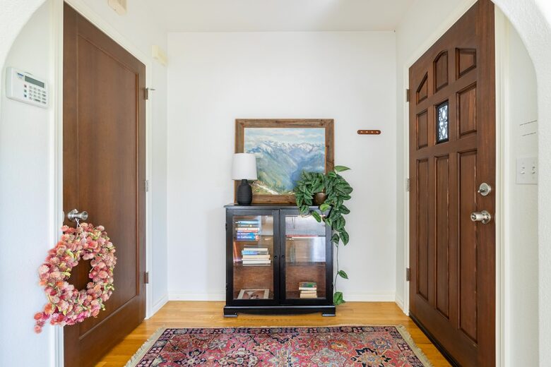 Modern Comfort in a Classic Beacon Hill Home - Seattle, Washington