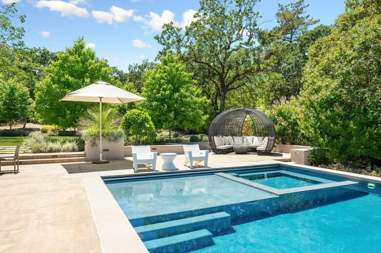 Luxury Wine Country Retreat Surrounded by Oaks & Open Skies - Sonoma, California