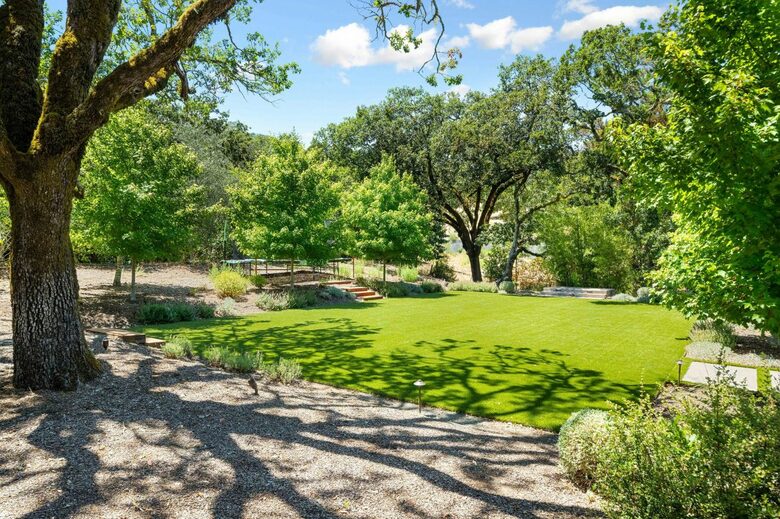 Luxury Wine Country Retreat Surrounded by Oaks & Open Skies - Sonoma, California
