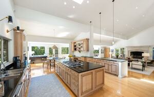 Luxury Wine Country Retreat Surrounded by Oaks & Open Skies - Sonoma, California