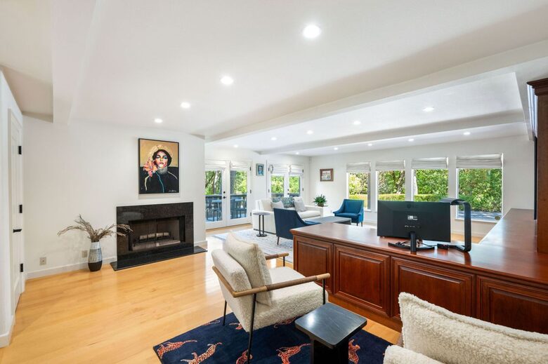 Luxury Wine Country Retreat Surrounded by Oaks & Open Skies - Sonoma, California