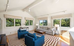 Luxury Wine Country Retreat Surrounded by Oaks & Open Skies - Sonoma, California