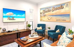 Siesta Key Tiki Hut Hideaway | With large private pool & spa - Sarasota, Florida