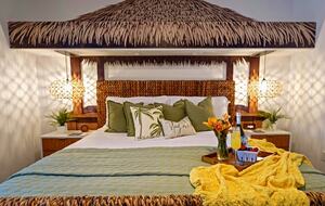 Siesta Key Tiki Hut Hideaway | With large private pool & spa - Sarasota, Florida