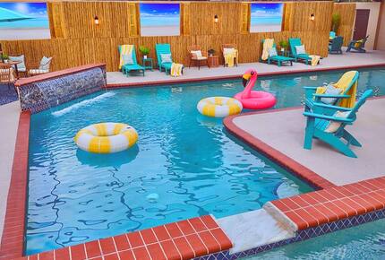 Siesta Key Tiki Hut Hideaway | With large private pool & spa - Sarasota, Florida