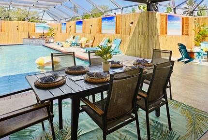Siesta Key Tiki Hut Hideaway | With large private pool & spa - Sarasota, Florida