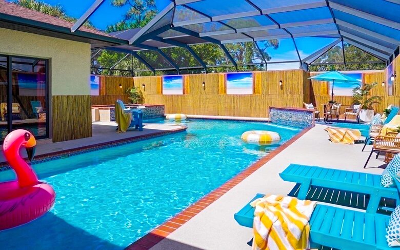 Siesta Key Tiki Hut Hideaway | With large private pool & spa - Sarasota, Florida
