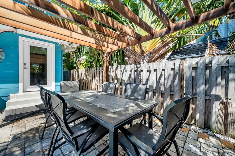 Clearwater Beach Bungalow - Clearwater Beach, Florida