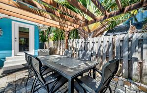 Clearwater Beach Bungalow - Clearwater Beach, Florida