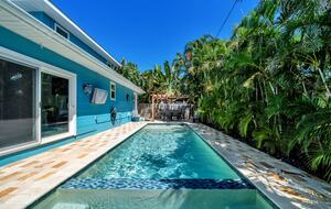 Clearwater Beach Bungalow - Clearwater Beach, Florida