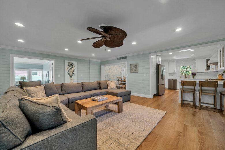 Clearwater Beach Bungalow - Clearwater Beach, Florida