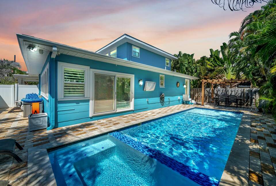 Clearwater Beach Bungalow - Clearwater Beach, Florida