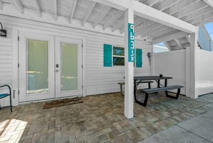 Coastal Triplex - A block from beach! - Clearwater, Florida