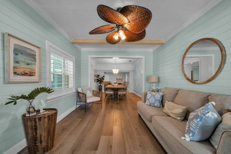 Clearwater Beach Bungalow - Clearwater Beach, Florida