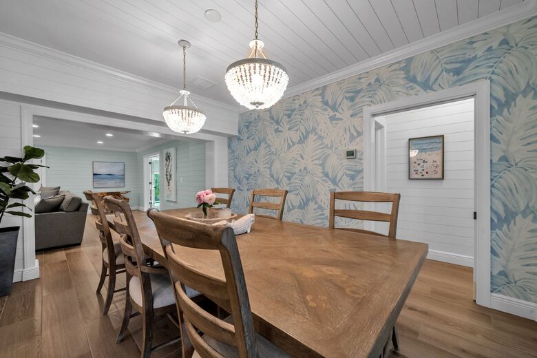 Clearwater Beach Bungalow - Clearwater Beach, Florida