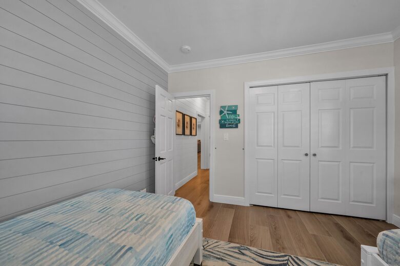 Clearwater Beach Bungalow - Clearwater Beach, Florida