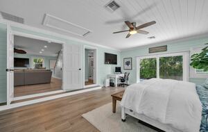 Clearwater Beach Bungalow - Clearwater Beach, Florida