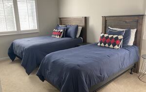 A Relaxed Coastal Home with Pool Near Avalon Beach - Avalon, New Jersey