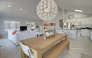 A Relaxed Coastal Home with Pool Near Avalon Beach - Avalon, New Jersey