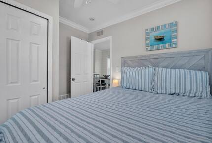 Coastal Triplex - A block from beach! - Clearwater, Florida