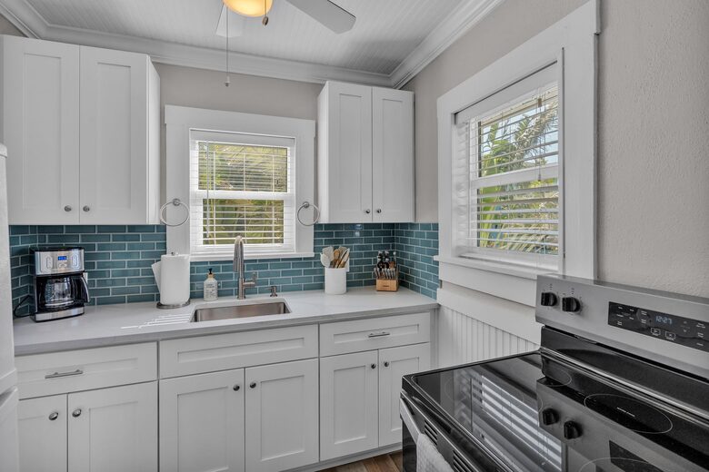 Coastal Triplex - A block from beach! - Clearwater, Florida