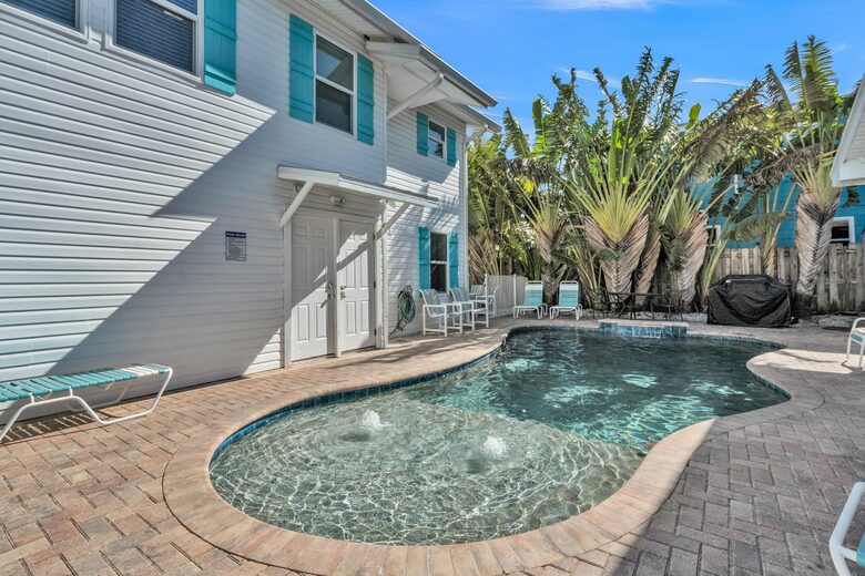 Coastal Triplex - A block from beach! - Clearwater, Florida