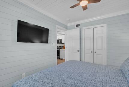 Coastal Triplex - A block from beach! - Clearwater, Florida