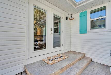 Coastal Triplex - A block from beach! - Clearwater, Florida