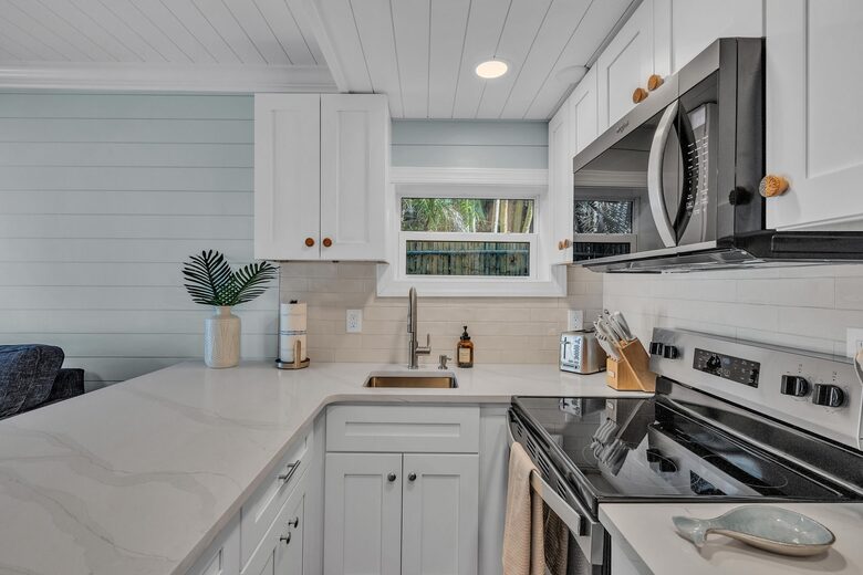 Coastal Triplex - A block from beach! - Clearwater, Florida