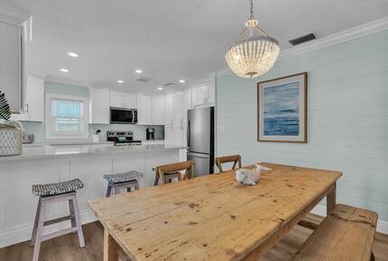 Coastal Triplex - A block from beach! - Clearwater, Florida
