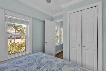 Coastal Triplex - A block from beach! - Clearwater, Florida