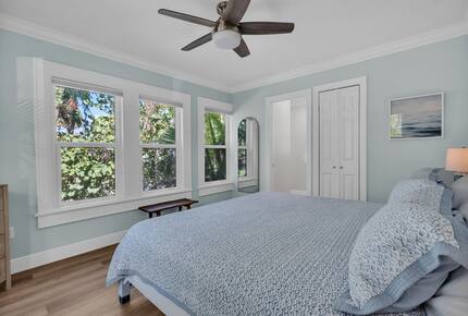 Coastal Triplex - A block from beach! - Clearwater, Florida