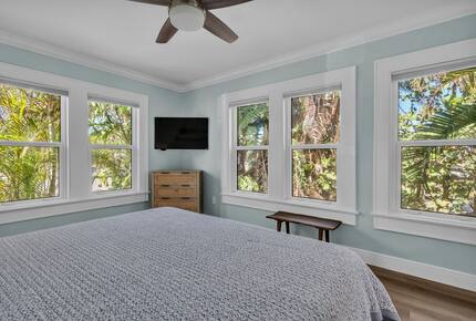 Coastal Triplex - A block from beach! - Clearwater, Florida