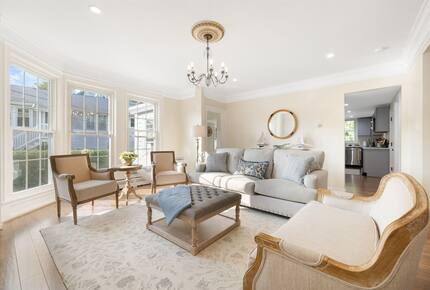 Renovated 1834 Home in the Heart of Mystic - Stonington, Connecticut