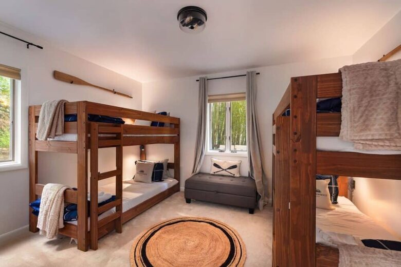 Riverfront Chalet Retreat near Harpers Ferry - Harpers Ferry, West Virginia