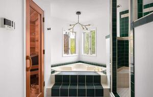 Riverfront Chalet Retreat near Harpers Ferry - Harpers Ferry, West Virginia