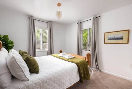 Riverfront Chalet Retreat near Harpers Ferry - Harpers Ferry, West Virginia