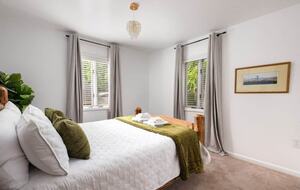 Riverfront Chalet Retreat near Harpers Ferry - Harpers Ferry, West Virginia