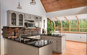 Riverfront Chalet Retreat near Harpers Ferry - Harpers Ferry, West Virginia