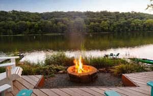 Riverfront Chalet Retreat near Harpers Ferry - Harpers Ferry, West Virginia