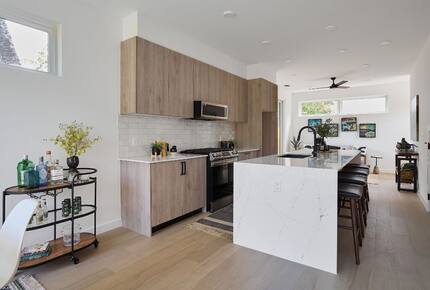 Modern East Austin Retreat with Private Yards Near Downtown - Austin, Texas