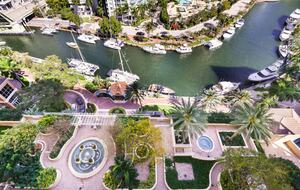 Las Olas Riverfront Retreat – Downtown Fort Lauderdale at Nu River Landing - Fort Lauderdale, Florida
